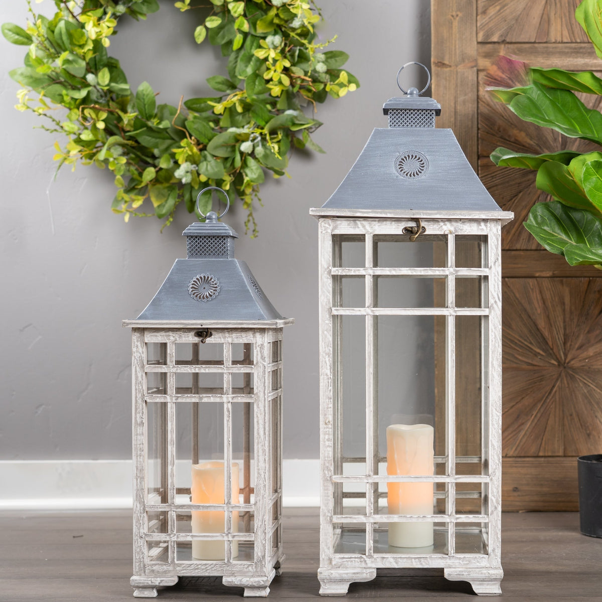 Traditional Farmhouse Lantern with Metal Lid (Set of 2), photo 2 of 2