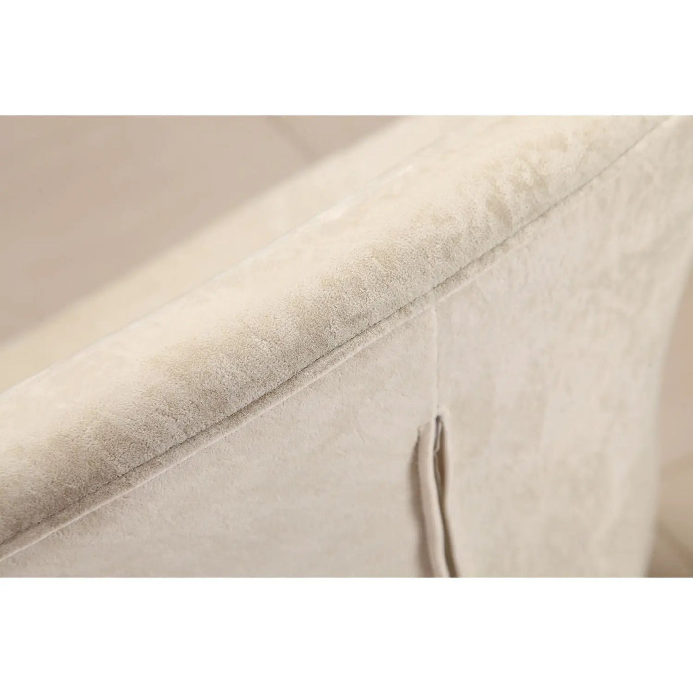 Tulip - Swivel Lounge Chair by HouseOfZazla