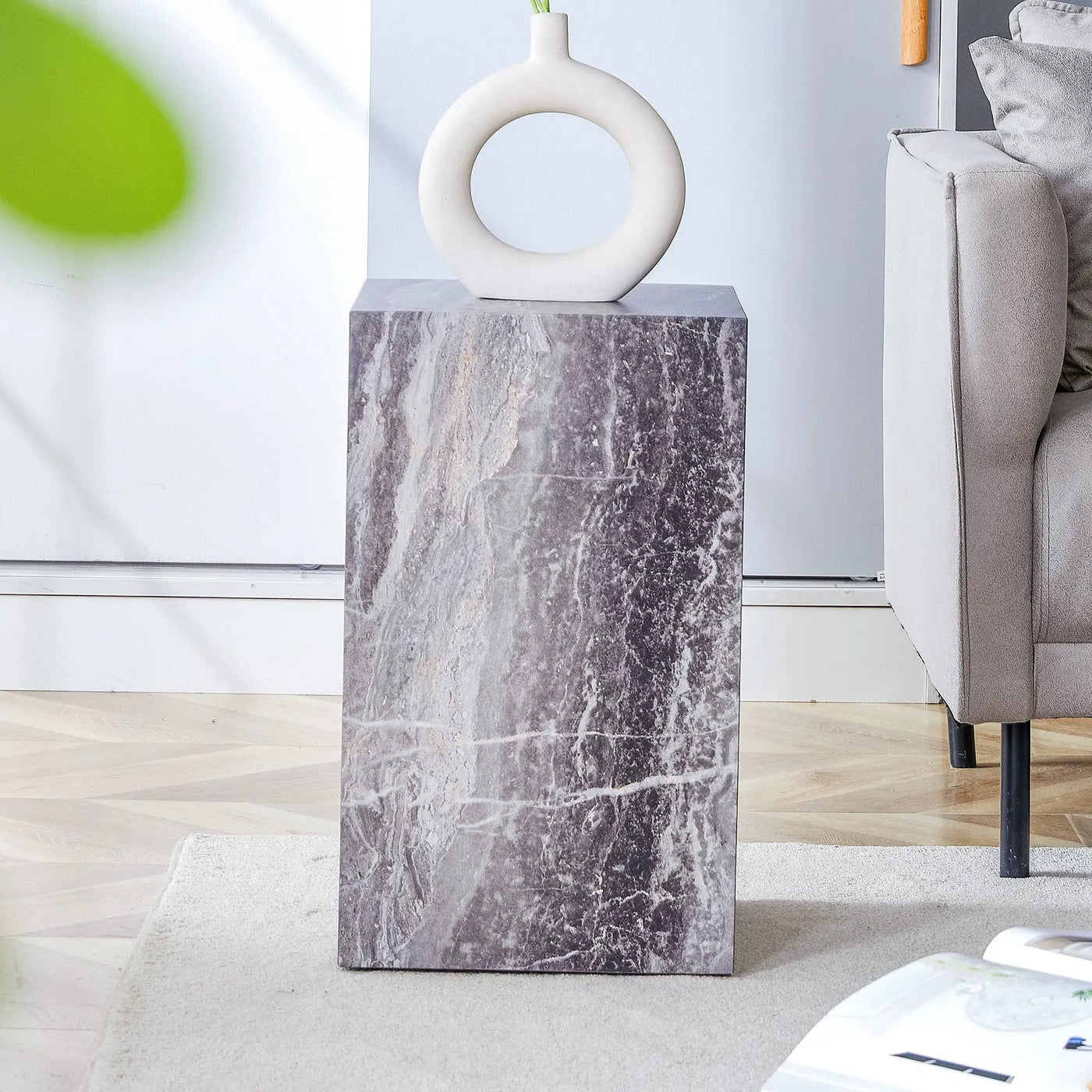 Modern Coffee Table With Stylish Design by HouseOfZazla