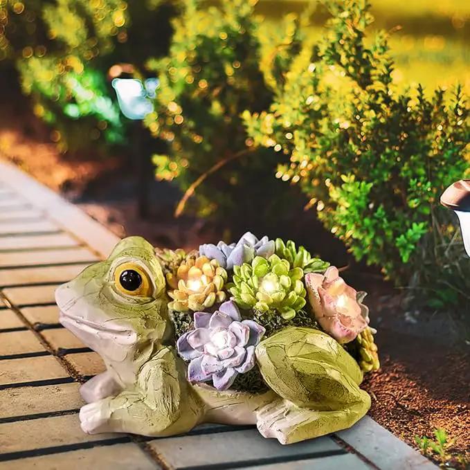 pearlstar Garden Statues, Frog Solar Statue Garden Decor Clearance, Cute Resin Frog Figurines with 7 LED Solar Lights Lawn Decorations for Patio Yard Gifts for Mom Grandma Housewarming by GreenHaven Gardens