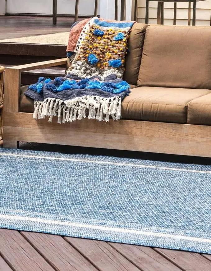 Unique Loom Outdoor Border Collection Area Rug - Soft Border (5' 3" x 7' 1" Rectangle Blue/Ivory) by GreenHaven Gardens
