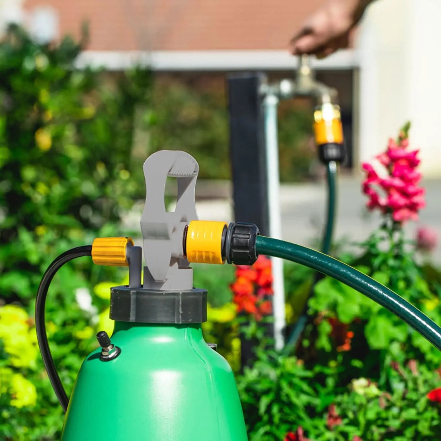 Aussie EzySpray™ 1.3 Gal No-Pump Garden Sprayer – Power Pouch™ Self-Pressurizing, Handheld with 4 Spray Patterns, Comfort Grip Wand, Chemical & Water Use by GreenHaven Gardens