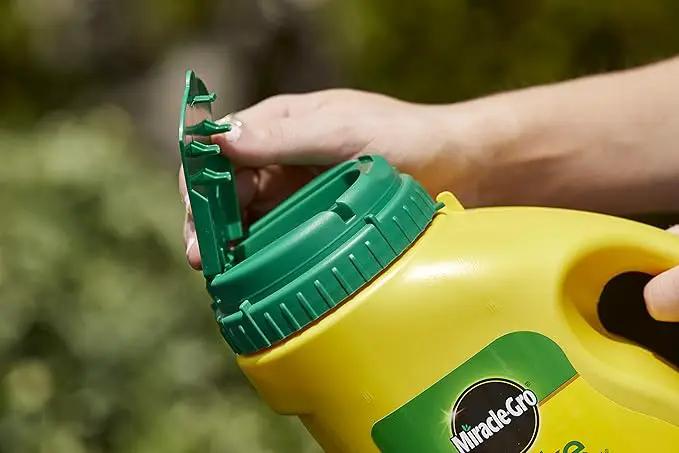 Miracle-Gro Shake 'N Feed All Purpose Plant Food Plus Weed Preventer1, Prevents Crabgrass, Common Chickweed and Common Purslane in Gardens, 4.5 lb. by GreenHaven Gardens