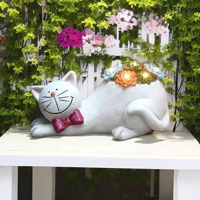 Cat Garden Figurines Outdoor Decor Solar Statue with LED Lights for Patio Lawn Yard Art Decoration Housewarming Garden Gift by GreenHaven Gardens