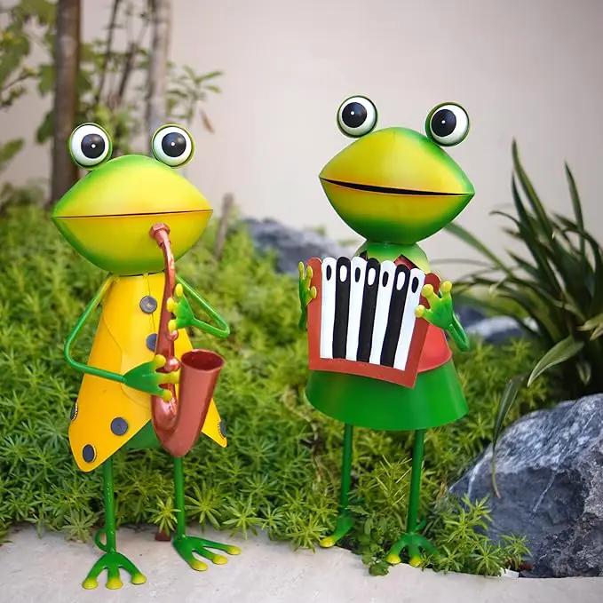 HONGLAND Metal Frog Garden Decor - Metal Frog Outdoor Statue -Funny Garden Frog Decorations - 3D Frog Figurine - Christmas Holiday Housewarming Gifts Lawn Patio Yard Garden Decor (Saxophone) by GreenHaven Gardens