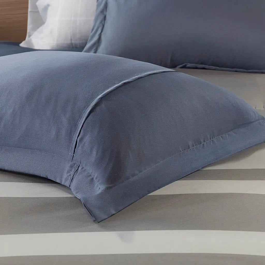 Queen Striped Comforter Set with Bed Sheets by HouseOfZazla