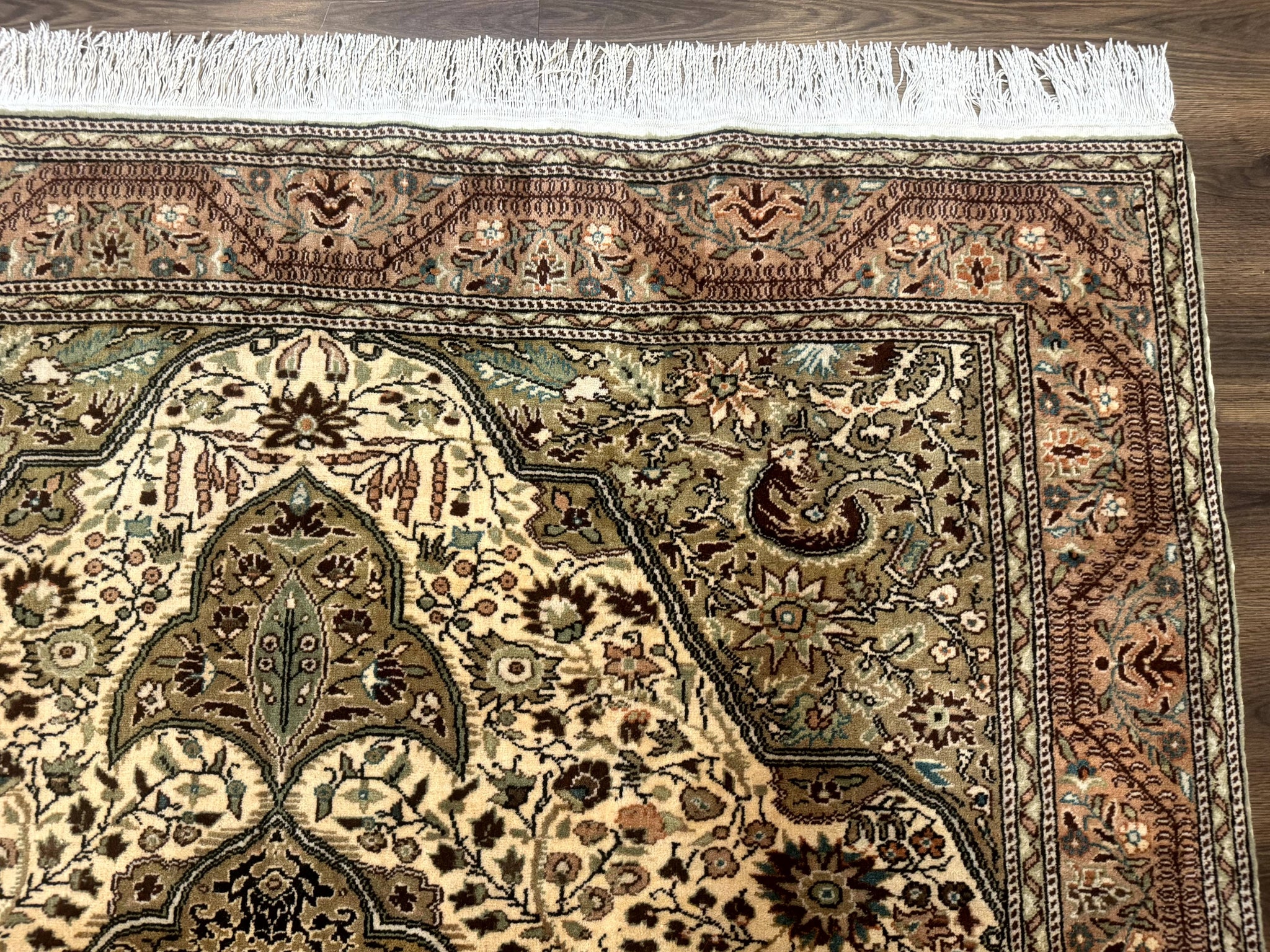 Turkish Sivas Rug 6x9, Floral Medallion, Vintage Handmade Wool Carpet by Jewel Rugs