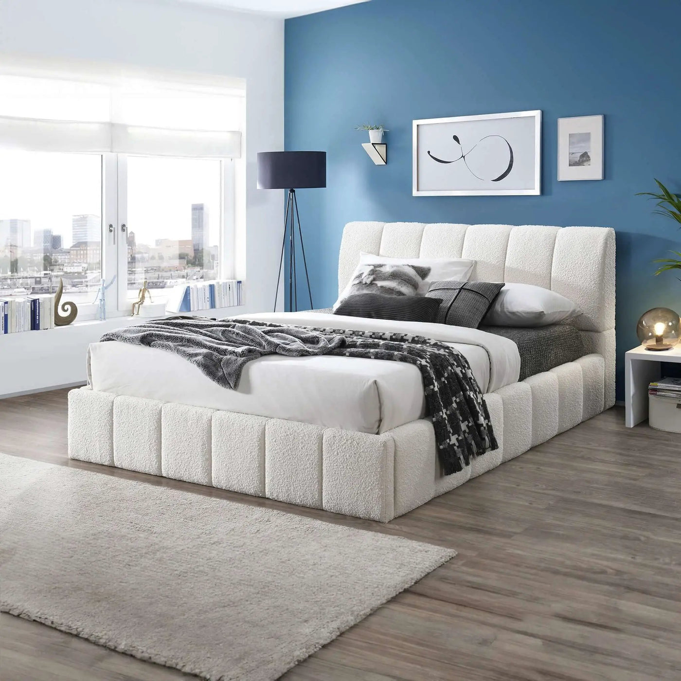 Hilar - Elegant Design Platform Bed by HouseOfZazla