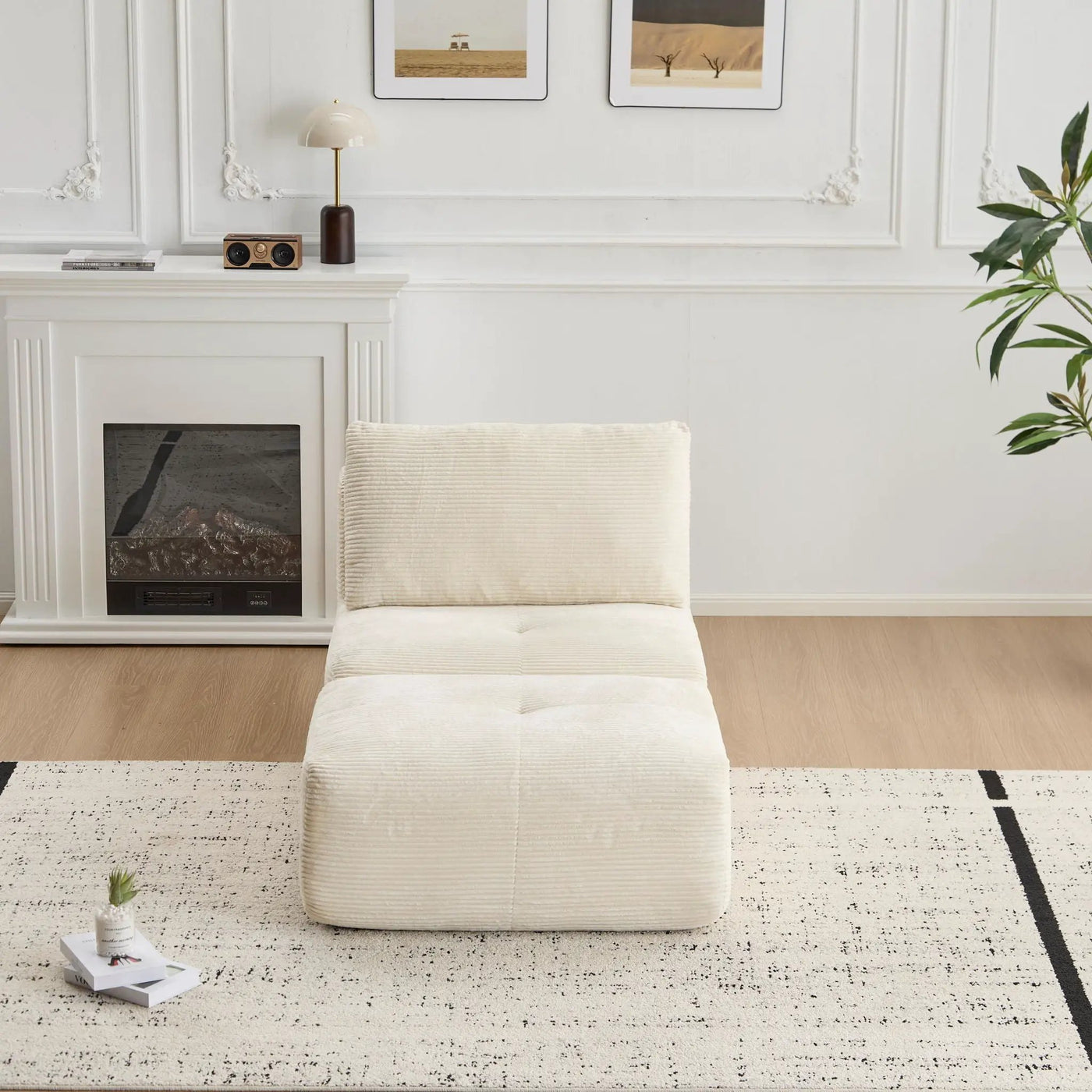 Single Chaise Longue With Movable Ottoman For Living Room by HouseOfZazla