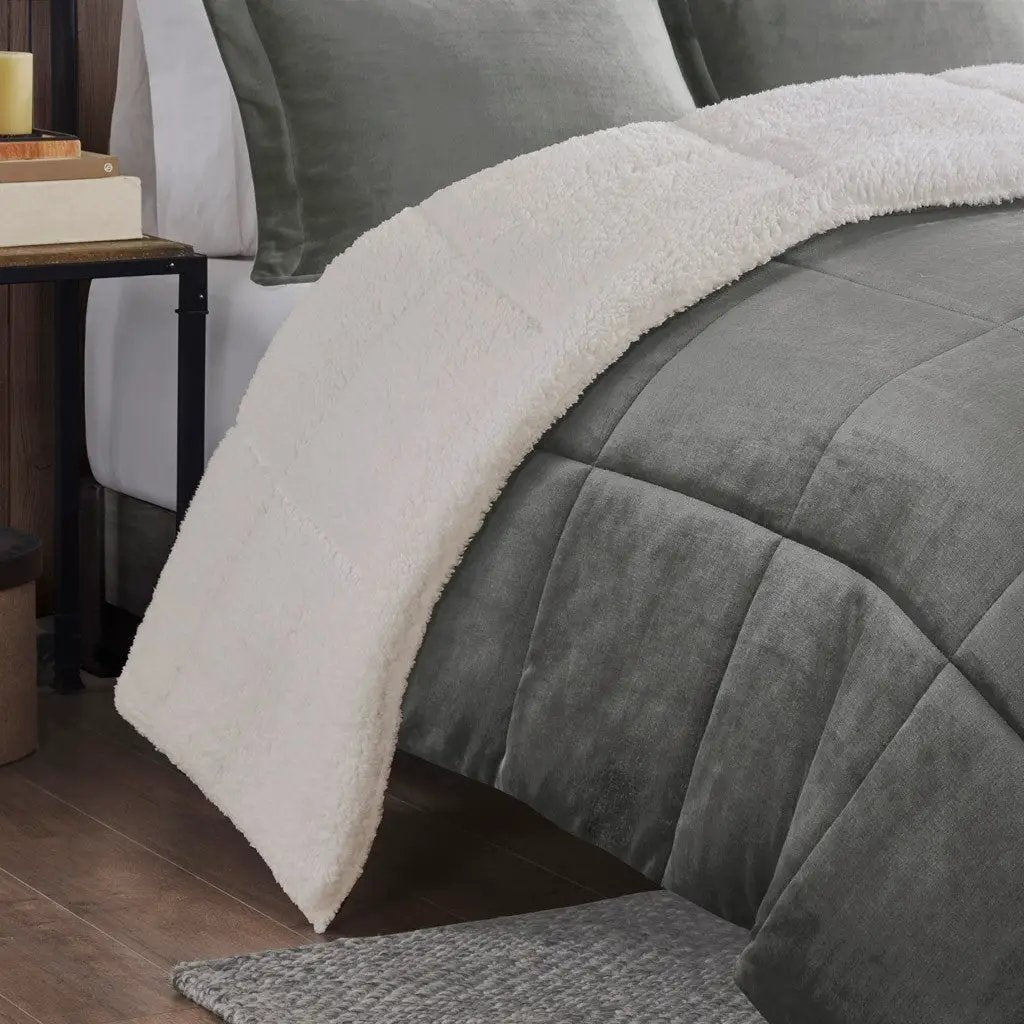 Full/Queen Plush to Sherpa Down Alternative Comforter Set by HouseOfZazla
