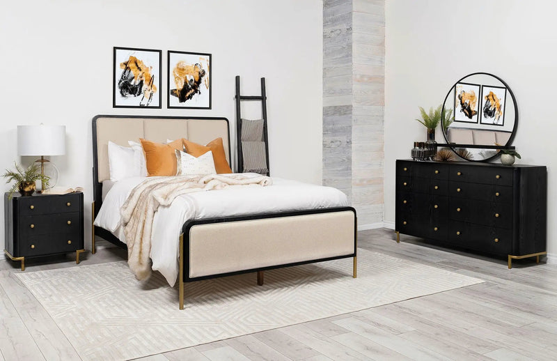 Arini 4-piece California King Bedroom Set Cream and Black by Unique Piece Furniture