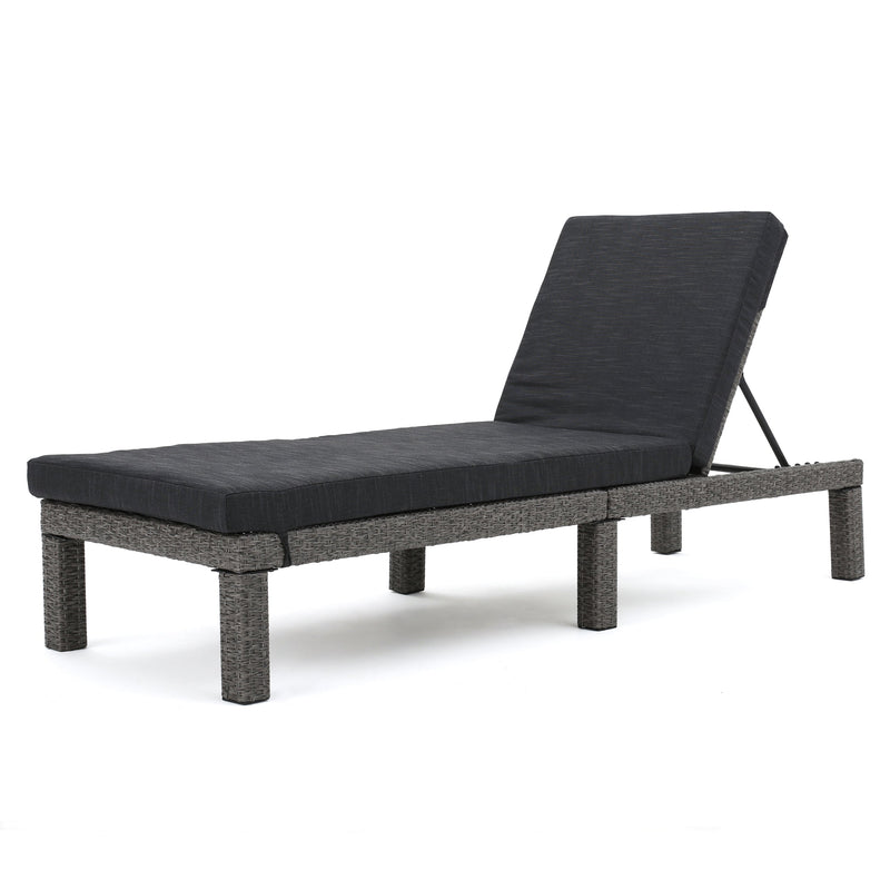 Puerta KD Chaise Lounge, Mixed by HouseOfZazla