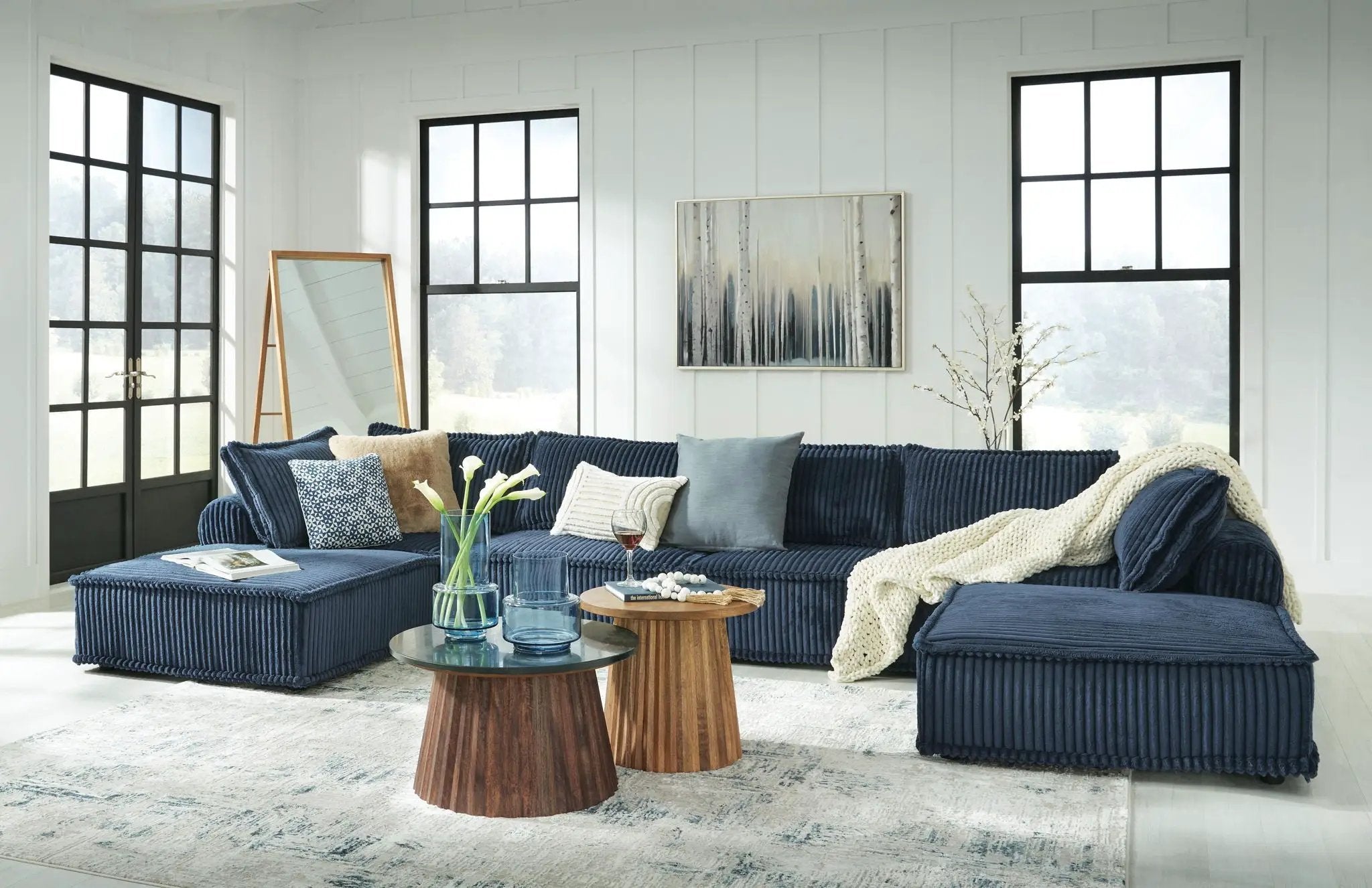 Bales - Sectional by Unique Piece Furniture