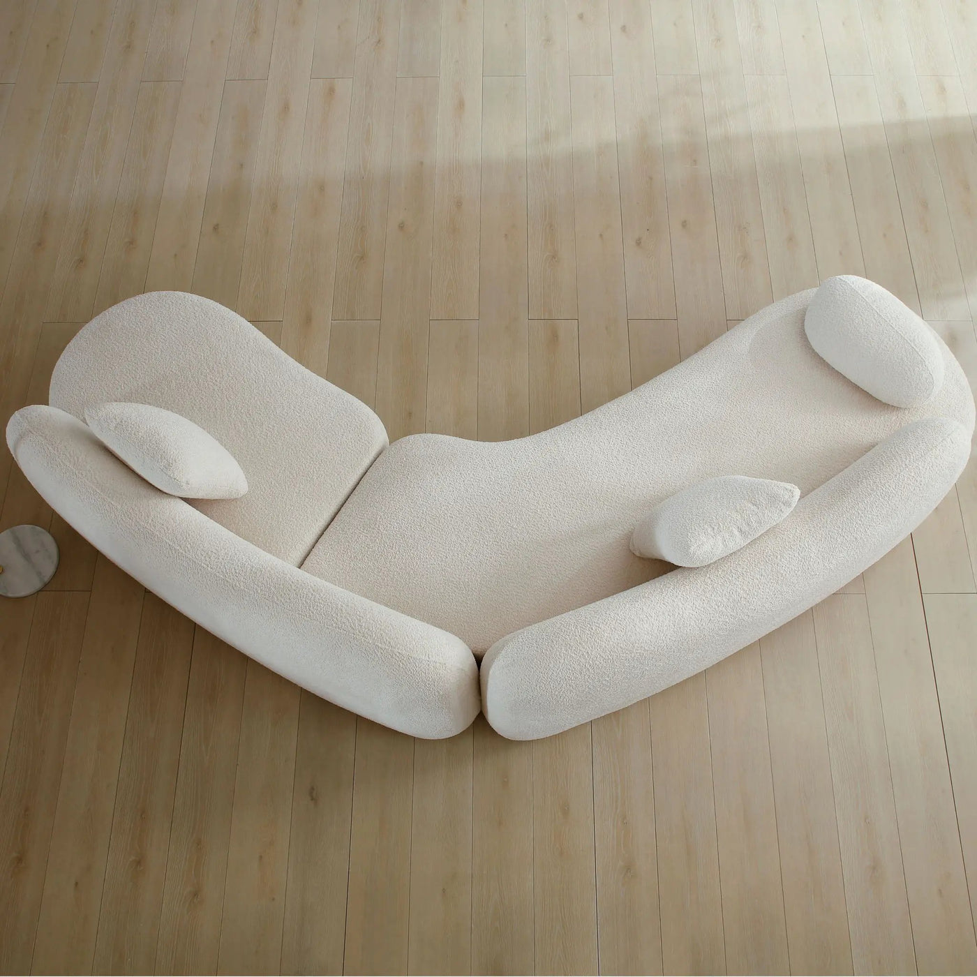 Modern Curved Modular 5 Seater Sofa by HouseOfZazla