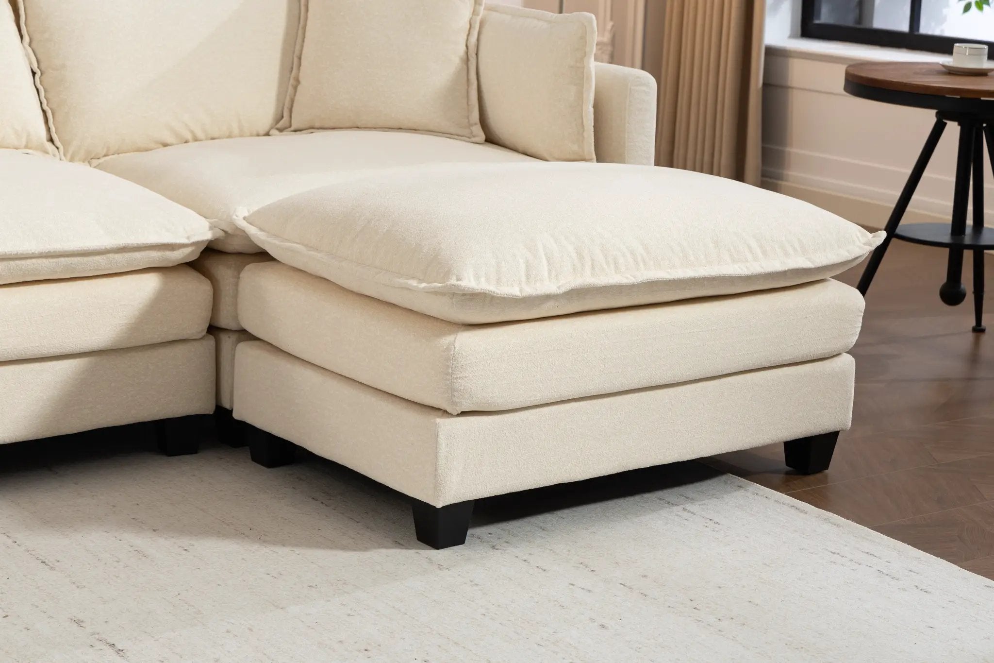 Modern 4-Seater Sectional Sofa with 2 Ottomans by HouseOfZazla