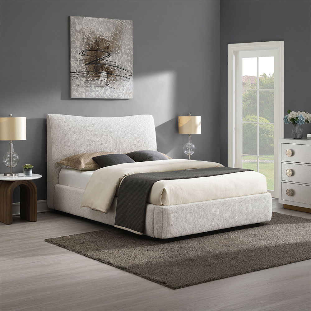 Renee - Bed, photo 5 of 7