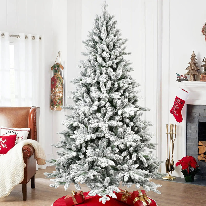 5ft Flocked Christmas Tree with 768 Tips by HouseOfZazla