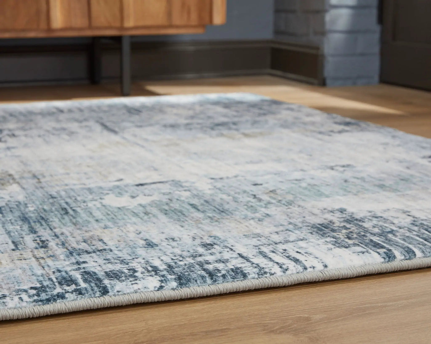 Arlenmont - Rug by Unique Piece Furniture