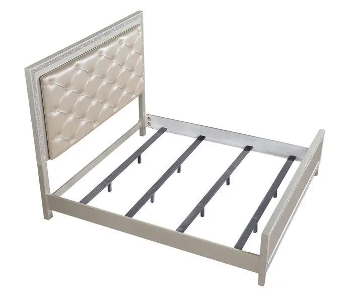 Sliverfluff - Bed by Unique Piece Furniture