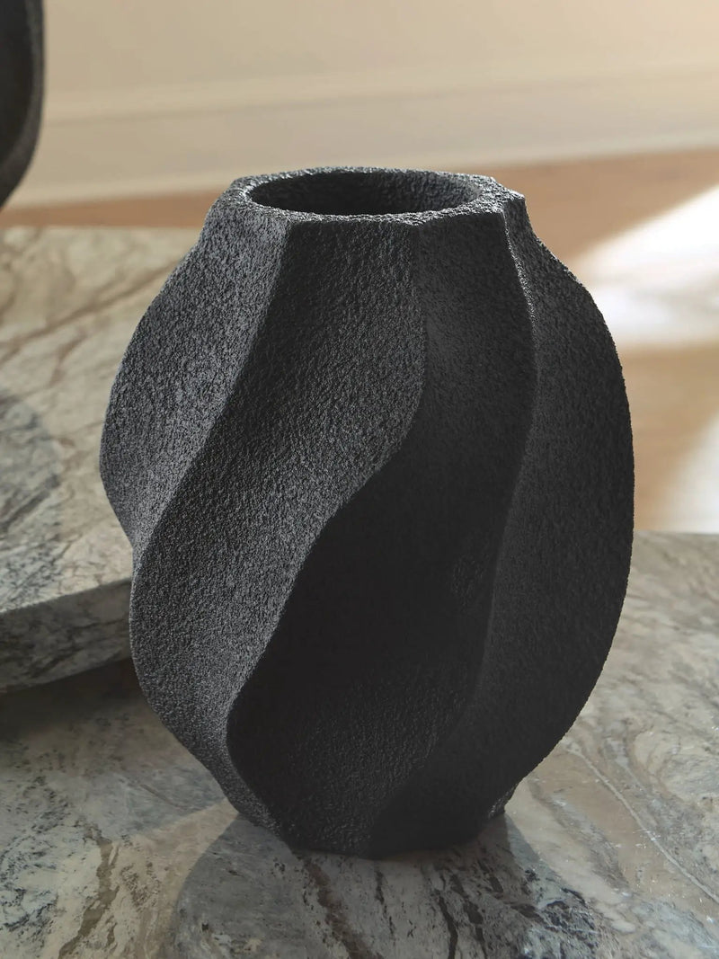Judworth - Vase by Unique Piece Furniture