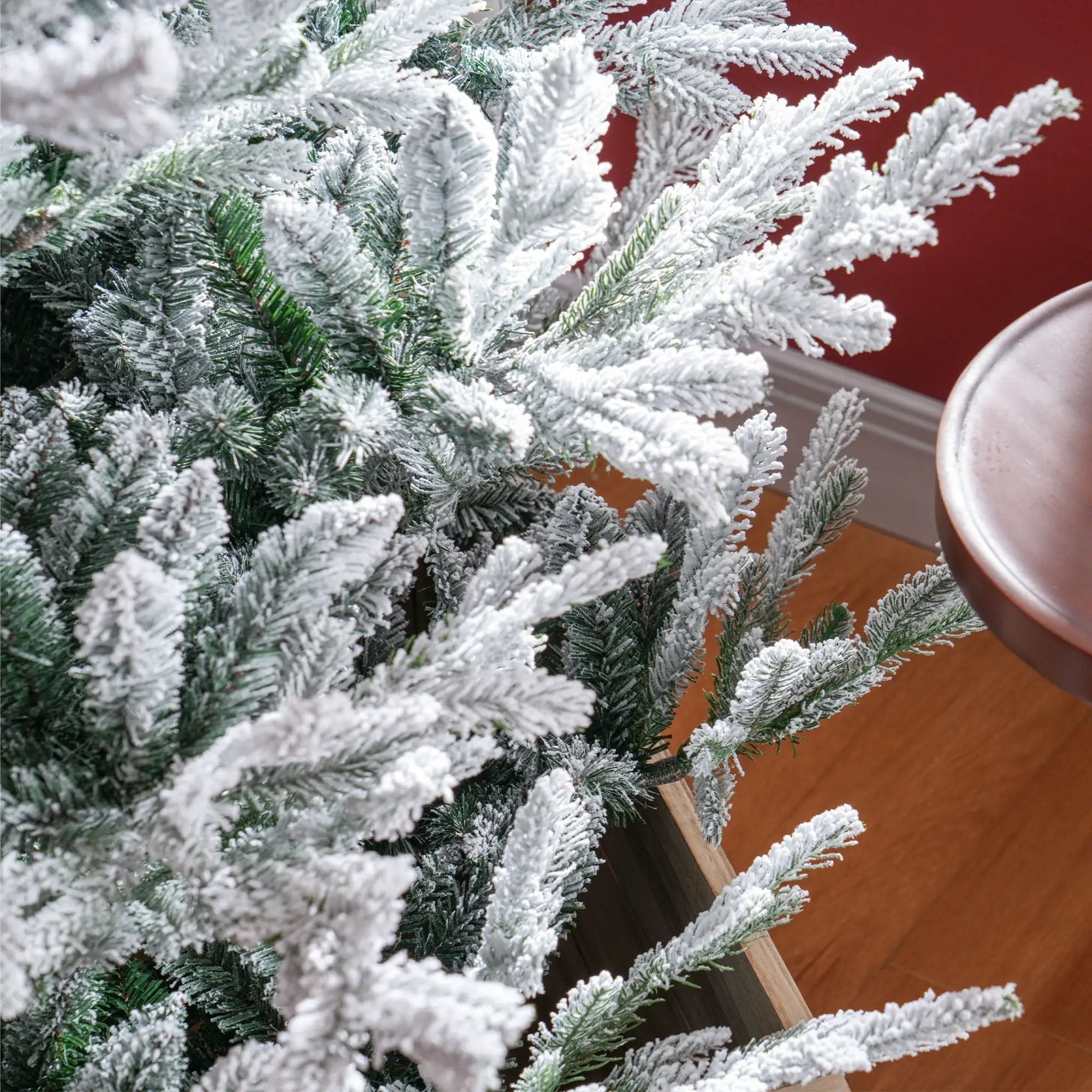 HOMCOM 6 Foot Artificial Christmas Tree by HouseOfZazla