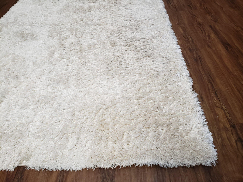Safavieh Shag Rug 5x8, Pearl White Color, Isaac Mizrachi Shag Collection 5x7 Carpet, High Pile Soft Fluffly Bedroom Rug, Living Room Rug by Jewel Rugs