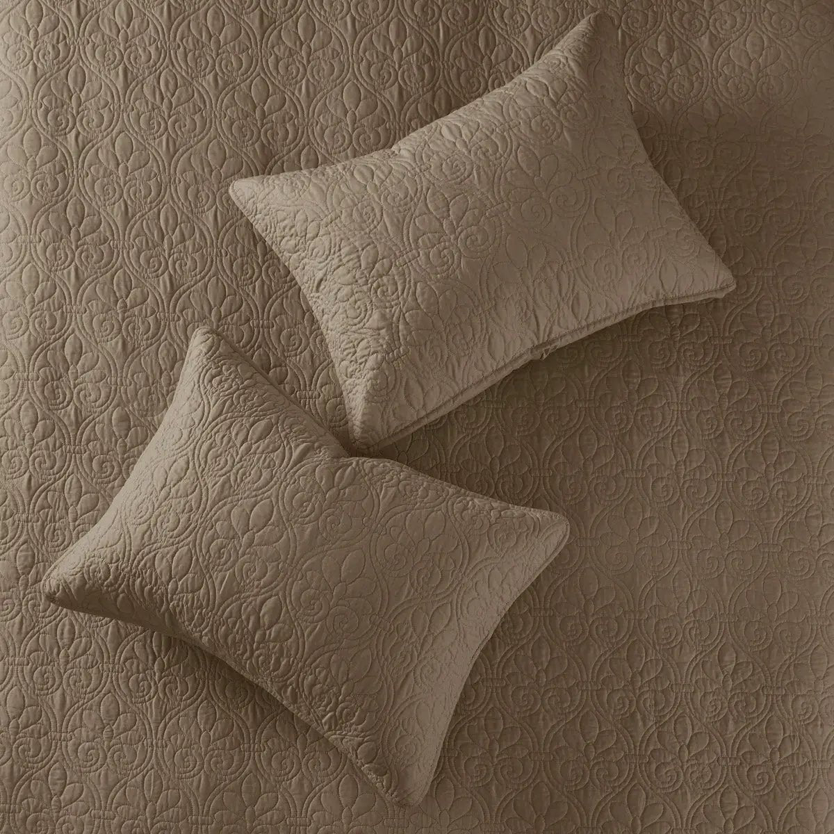 Reversible Quilt Set Mocha Full/Queen by HouseOfZazla