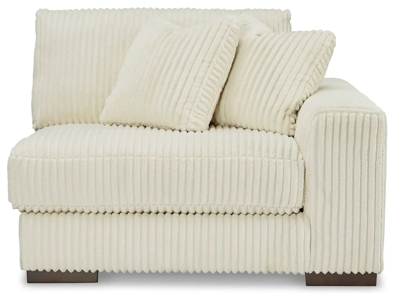Lindyn - Sectional by Unique Piece Furniture