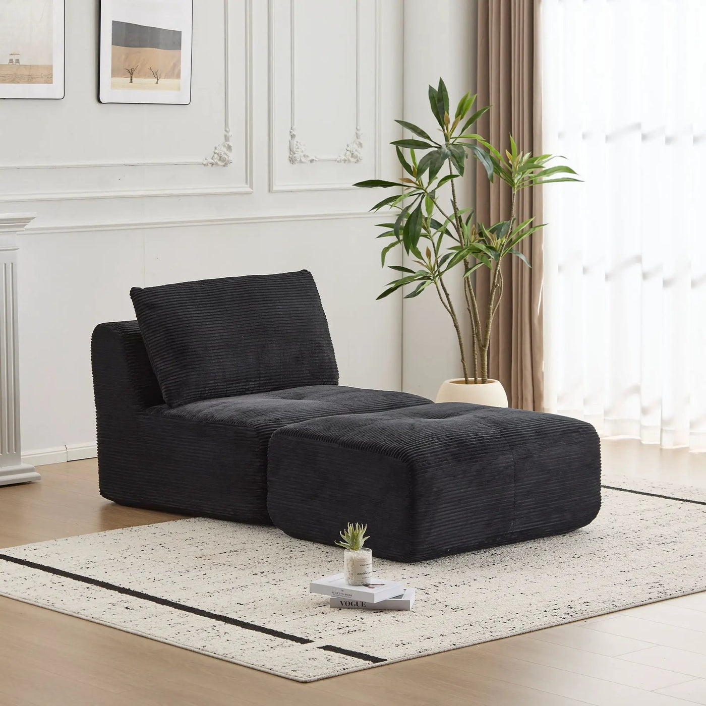 Single Chaise Longue With Movable Ottoman For Living Room by HouseOfZazla