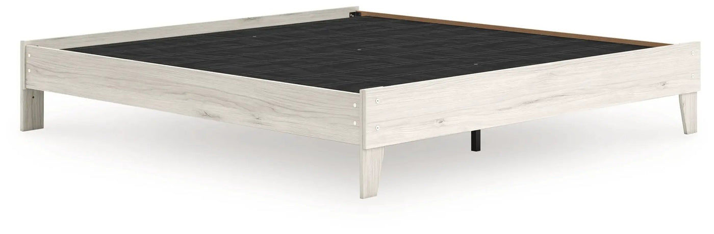Socalle - Platform Bed by Unique Piece Furniture