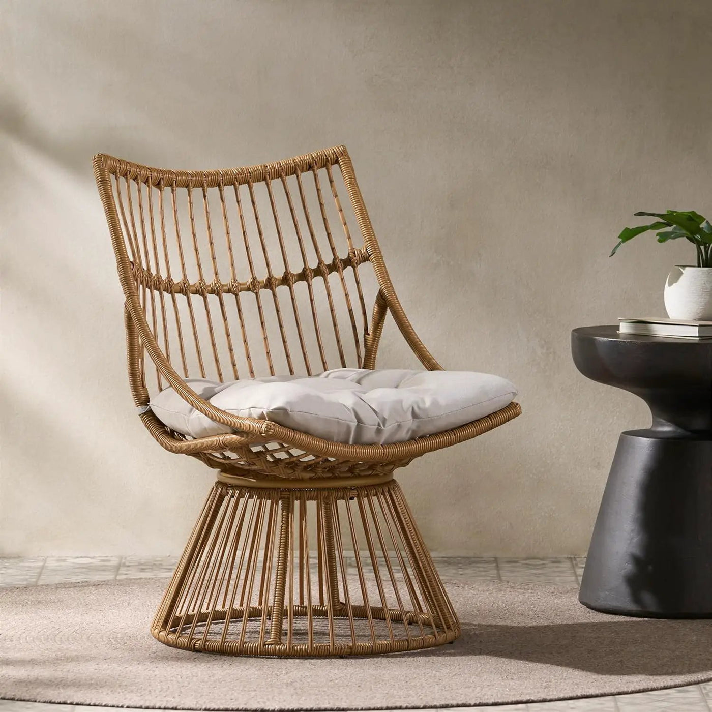 Elaine Chair by HouseOfZazla
