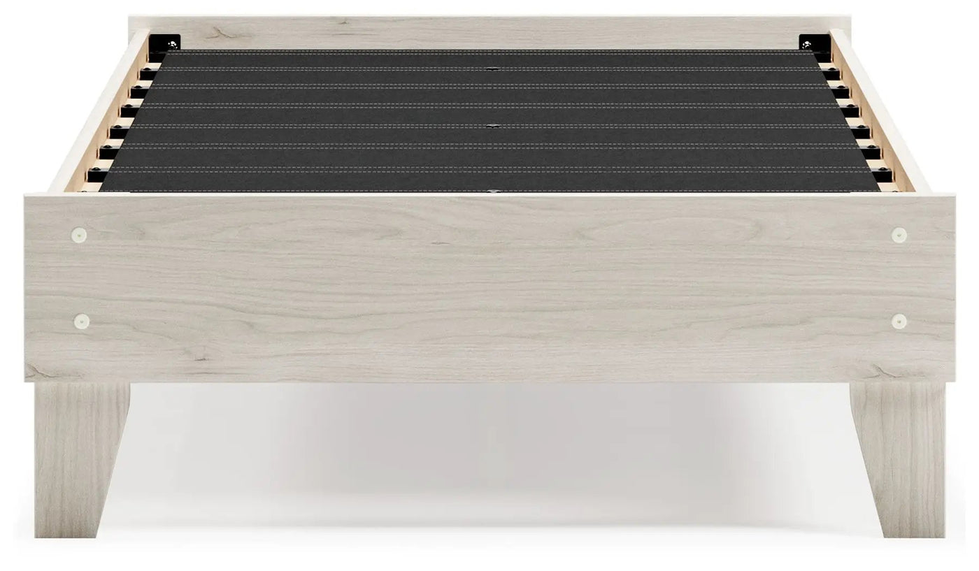 Socalle - Platform Bed by Unique Piece Furniture