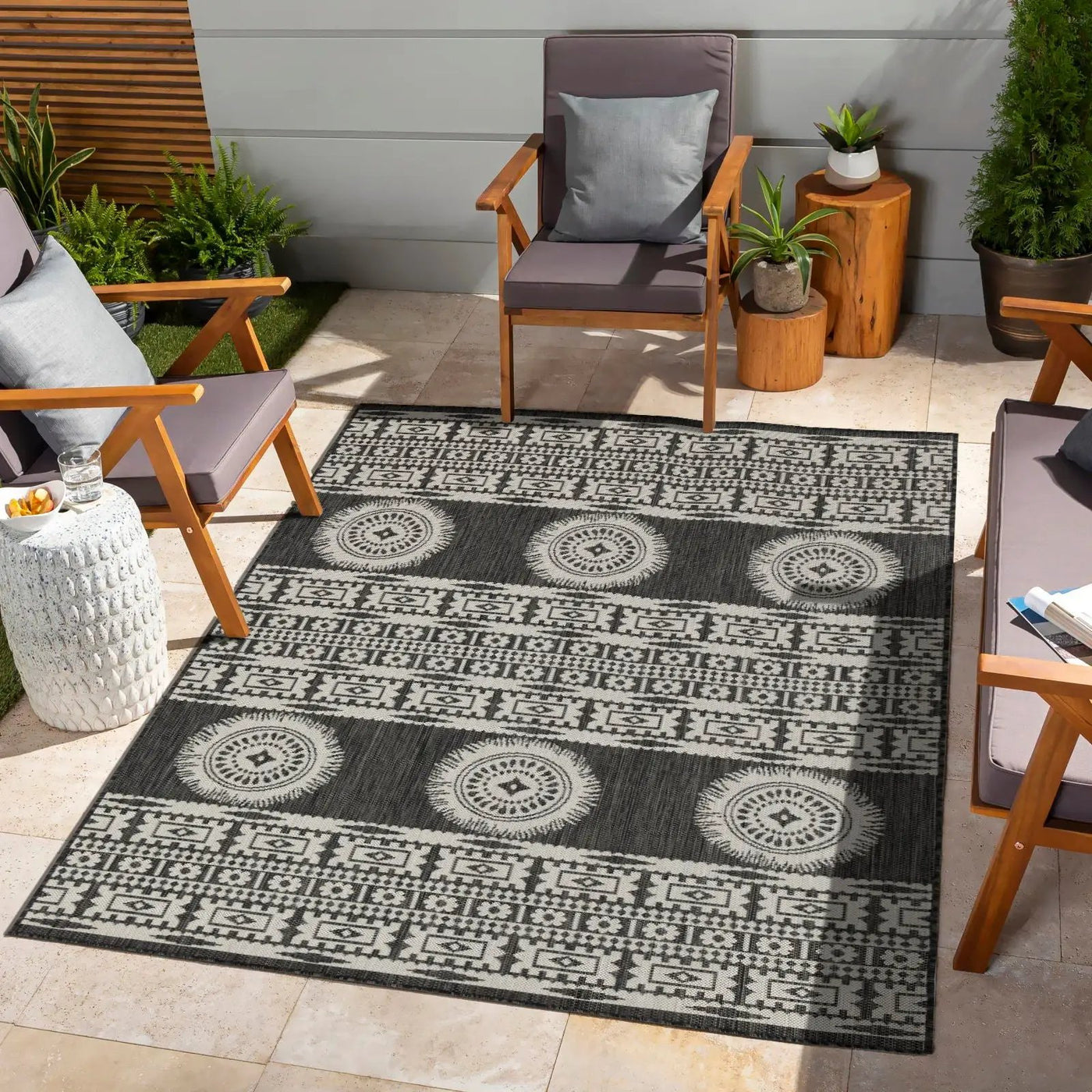 Sunshine - Indoor / Outdoor Area Polypropylene Rug by HouseOfZazla