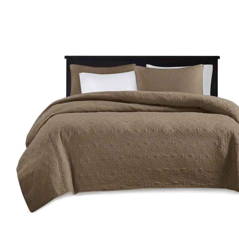 Reversible Quilt Set Mocha King/Cal King by HouseOfZazla