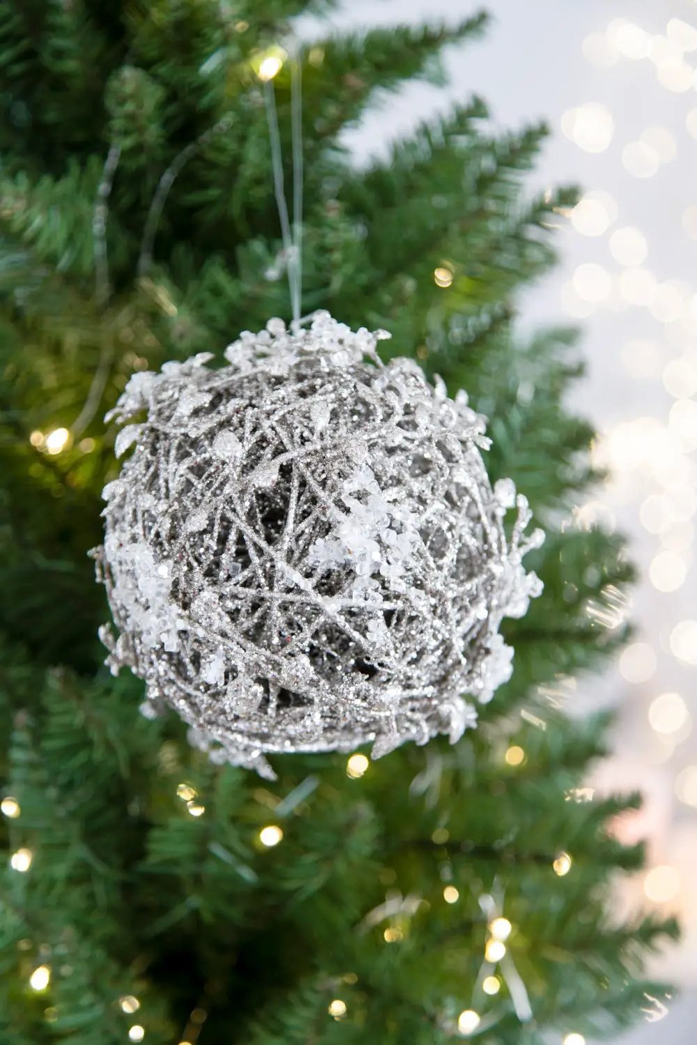 Iced Leaf/Twig Ball Christmas Tree Ornaments - Set of 4 by HouseOfZazla