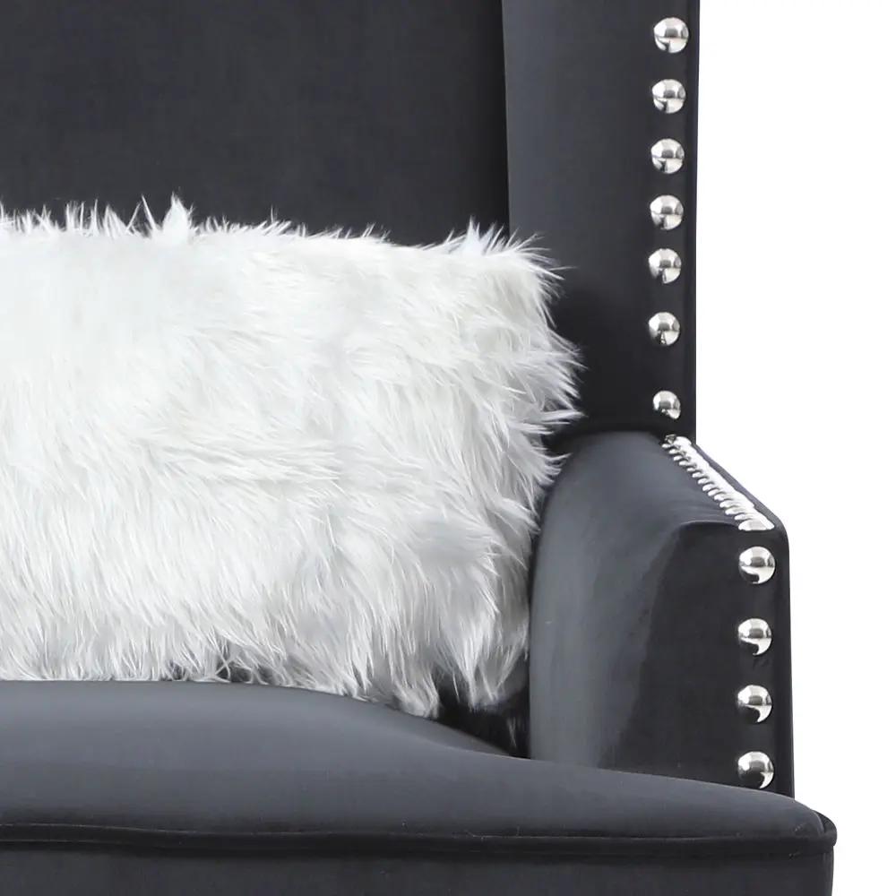 Elegant Traditional Accent Chair by HouseOfZazla