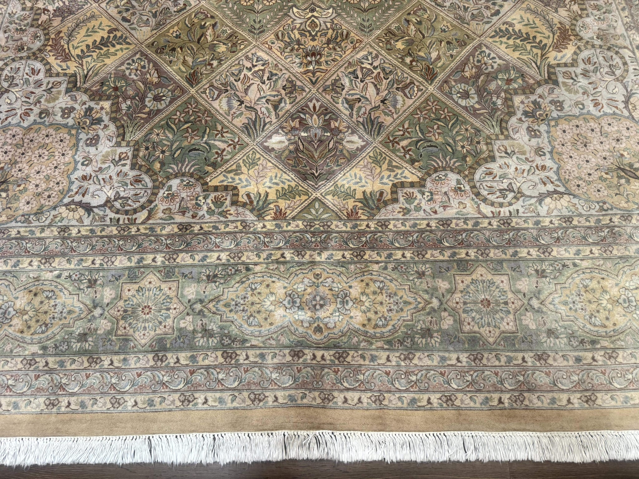 Pak Persian Rug 9x12, Diamond Panel Design, Fine 225 KPSI, Wool by Jewel Rugs