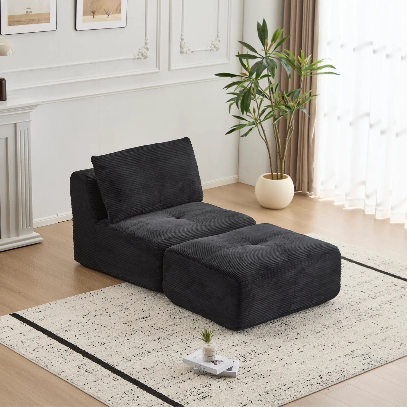 Single Chaise Longue With Movable Ottoman For Living Room by HouseOfZazla