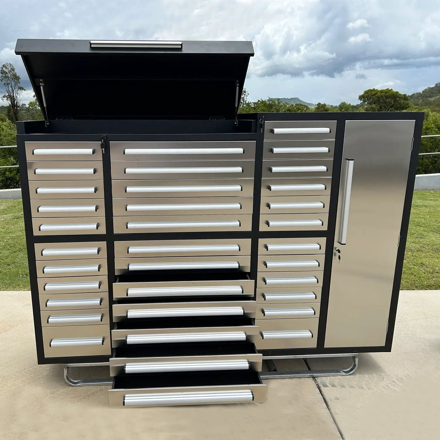 7ft Garage Storage Cabinet (35 Drawers & 1 Cabinet) by Chery Industrial