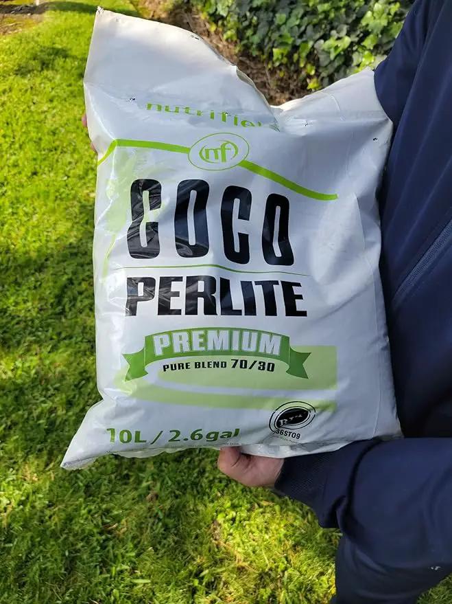 Coco Coir Perlite Mix Potting Soil - 70/30 Blend - Pre Buffered Plant Soil with Calcium, Organic Coconut Coir & Perlite for Plants - Garden Soil for Hydroponic, Indoor & Outdoor Gardening by GreenHaven Gardens