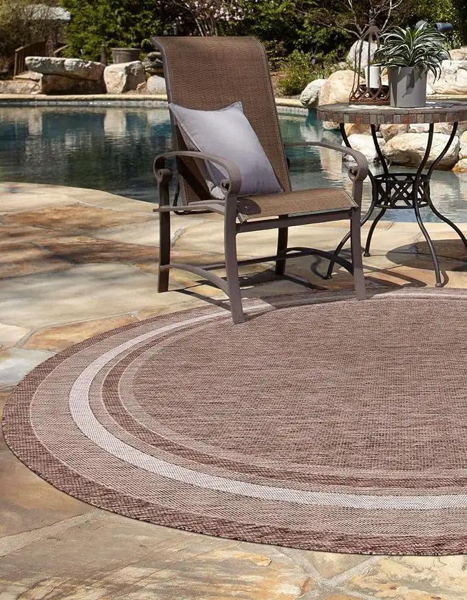Unique Loom Outdoor Border Collection Area Rug - Soft Border (10' Round Brown/Ivory) by GreenHaven Gardens
