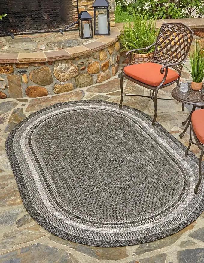 Unique Loom Outdoor Border Collection Area Rug - Soft Border (7' 10" x 10' Oval, Black/ Ivory) by GreenHaven Gardens