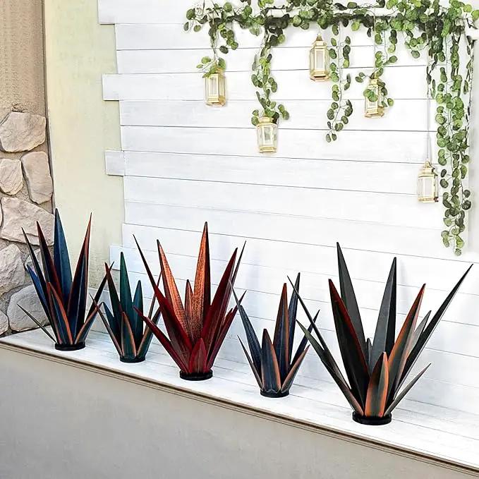 Large Tequila Rustic Sculpture, Rustic Metal Agave Plants for Outdoor Patio Yard, Home Decor Hand Painted Metal Agave Garden Yard Statue, Outdoor Lawn Ornaments (Green - L (W/Solar Light)) by GreenHaven Gardens