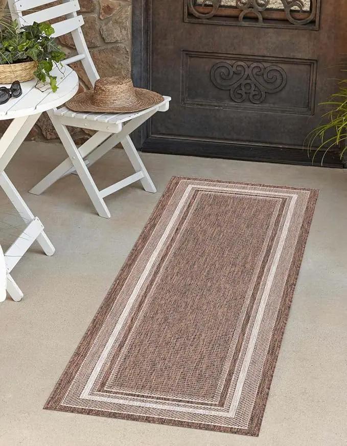 Unique Loom Outdoor Border Collection Area Rug - Soft Border (2' 7" x 10' Runner Brown/Ivory) by GreenHaven Gardens