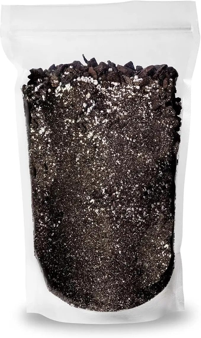 Professional Succulent Soil Premium All Purpose Blend | Pre-Mixed Ready to Use for Cactus and Succulents | Sphagnum Peat Moss, Perlite, New Zealand Pine Bark - Made in USA - 2 Quart by GreenHaven Gardens