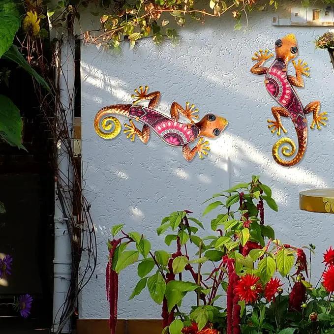 HONGLAND Metal Outdoor Wall Decor 2Pcs Gecko Wall Decoration Lizard Metal Hanging Wall Art Glass Sculpture for Garden Yard Patio Fence (Red)… by GreenHaven Gardens