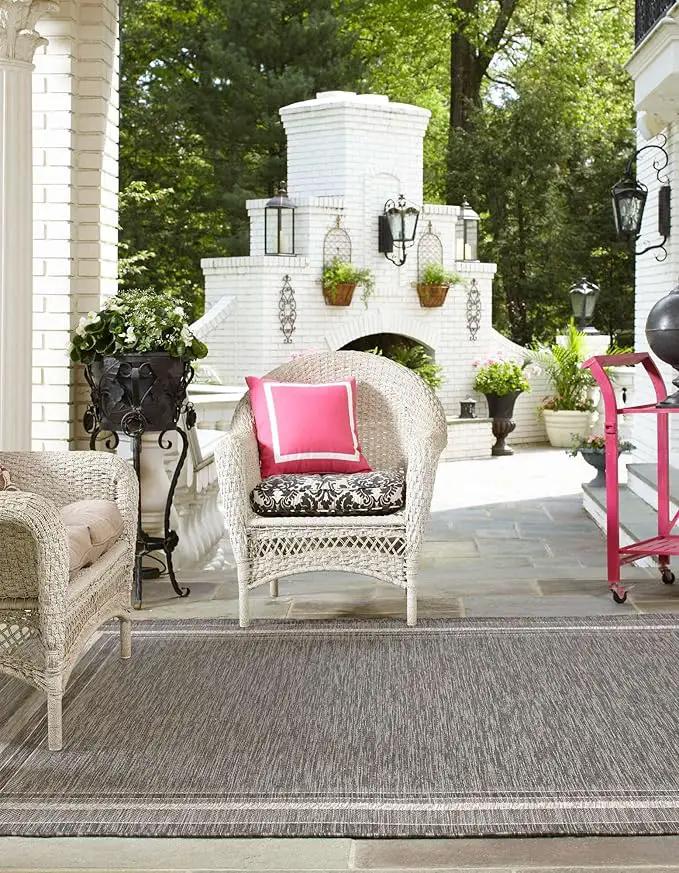 Unique Loom Outdoor Border Collection Area Rug - Soft Border (6' 1" Square Black/Ivory) by GreenHaven Gardens