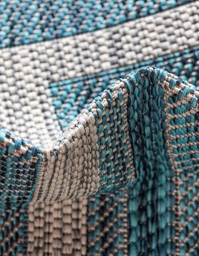 Unique Loom Outdoor Border Collection Area Rug - Soft Border (5' 1" Square, Teal/ Ivory) by GreenHaven Gardens