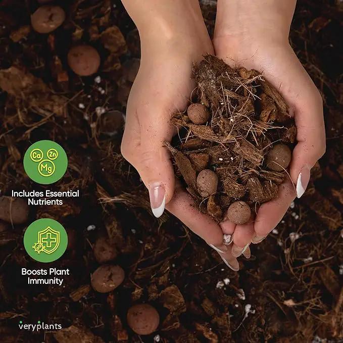 Molly's Aroid Mix - Premium Soilless Chunky Potting Mix for Tropical and Indoor Plants - Contains Orchiata Bark, Coco Chips, Worm Castings, Horticultural Charcoal, Mycorrhizae 5 Dry Quarts by GreenHaven Gardens