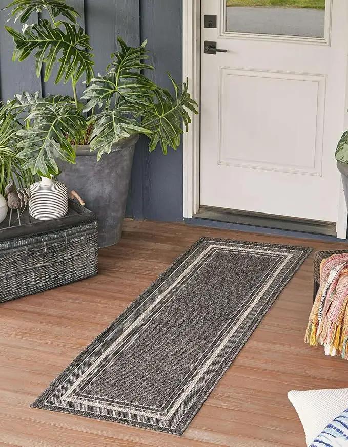 Unique Loom Outdoor Border Collection Area Rug - Soft Border (2' x 8' Runner, Black/ Ivory) by GreenHaven Gardens